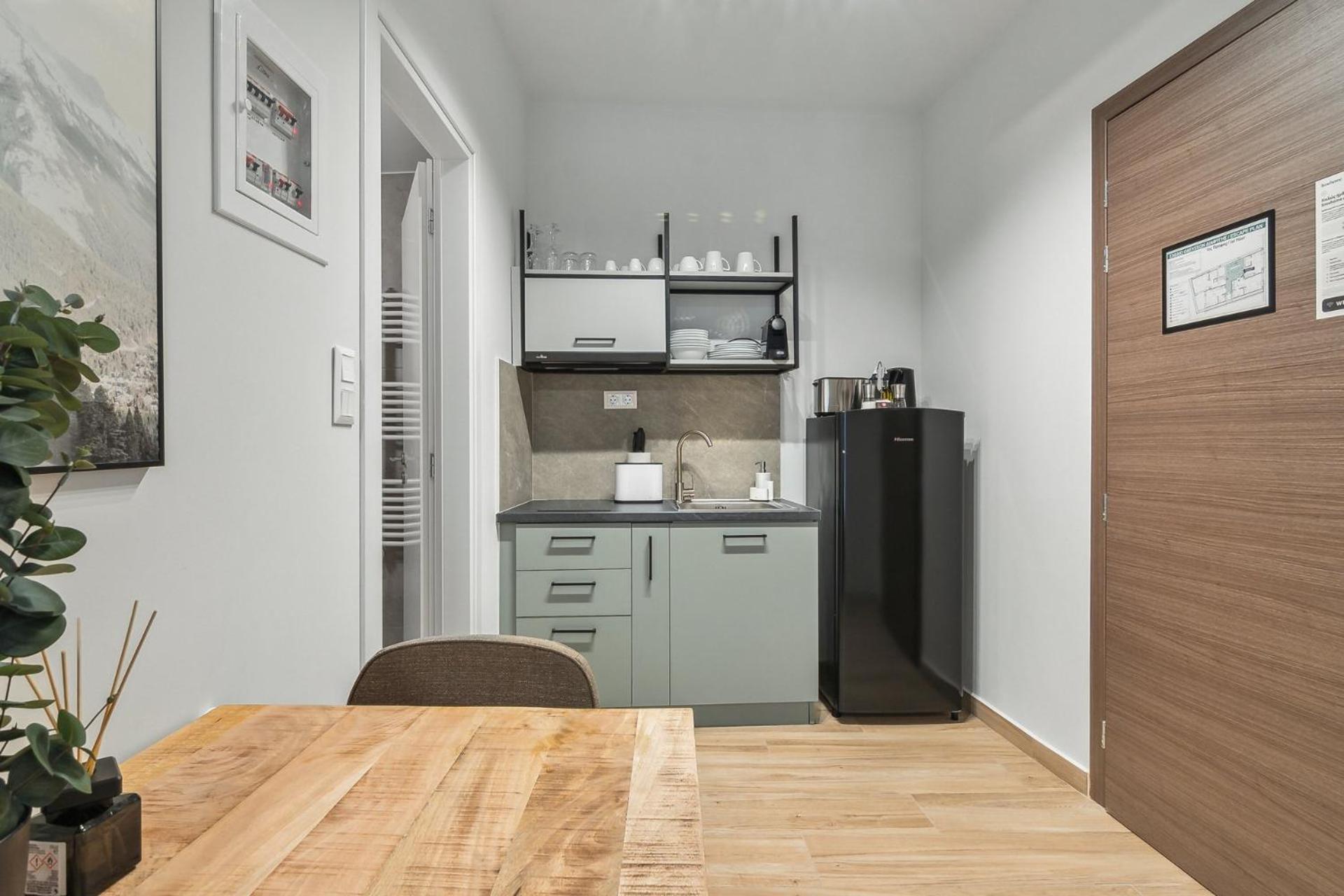 Limehome Athens Solonos City Center Zewnętrze zdjęcie