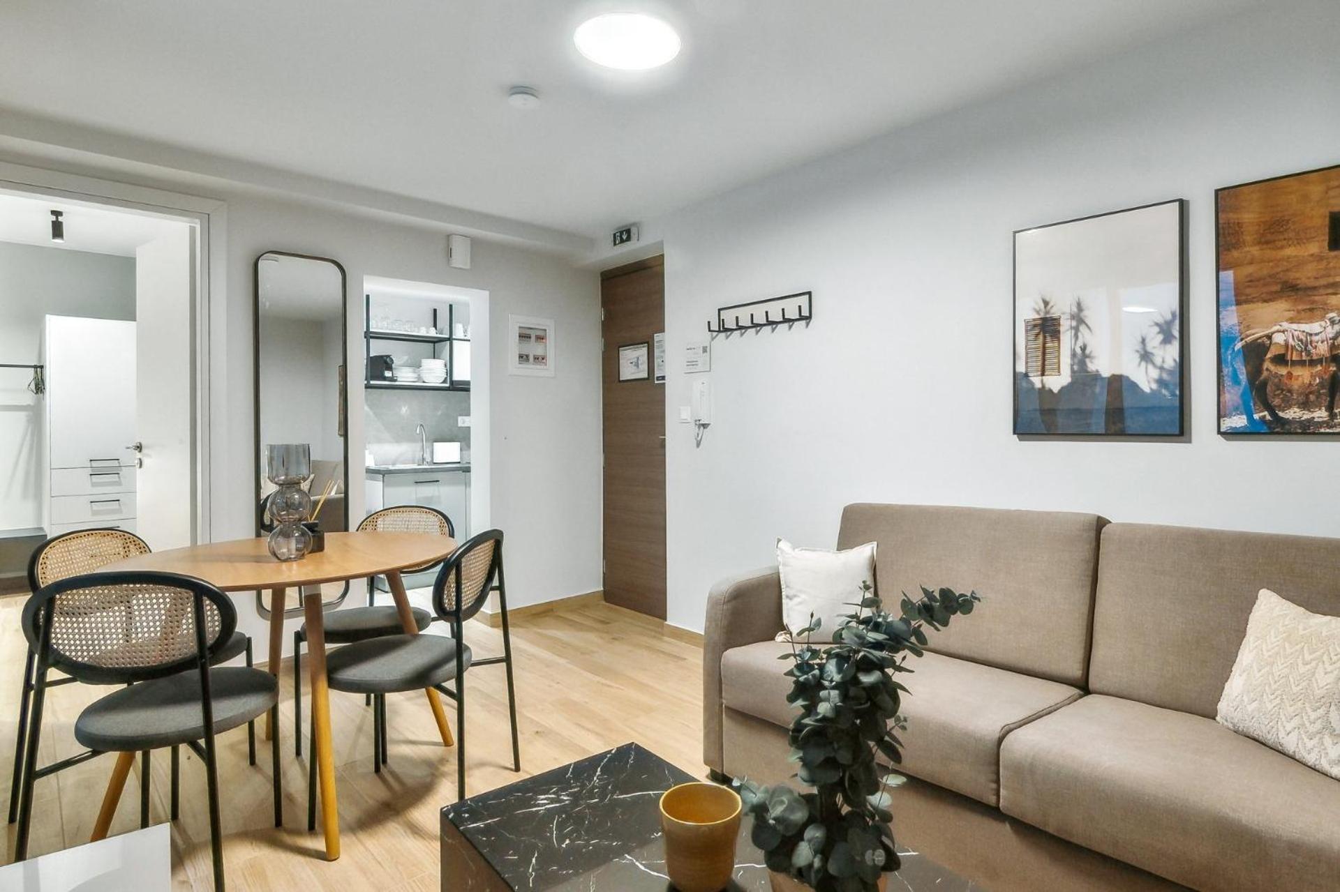 Limehome Athens Solonos City Center Zewnętrze zdjęcie